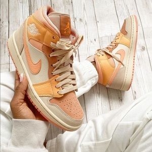 Nike air jordan 1 mid sneakers